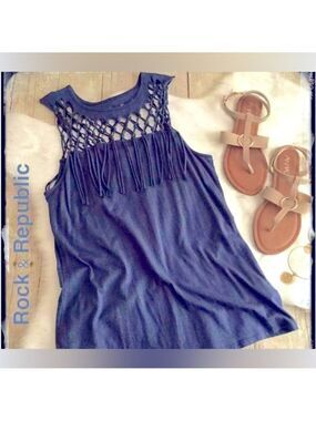 New Boho Western Fringe Top by ROCK & REPUBLIC Dusty Blue Macrame Top size Small
